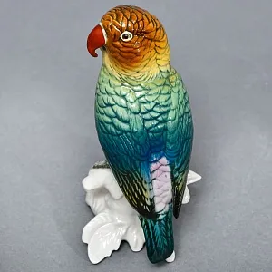 Птица - Попугай - Фарфоровая статуэтка «Зелёный Попугайчик», Карл Энс / Karl Ens,  Германия, 50-е годы ХХ века.