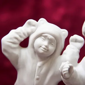 Коллекционная Авторская Статуэтка «Три Медведя» из серии «Детский Утренник», фарфор ИФЗ, Россия.