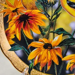 Коллекционная Фарфоровая тарелка «Золотые птицы на цветах»,  Bradford Exchange Англия - 1996 год.