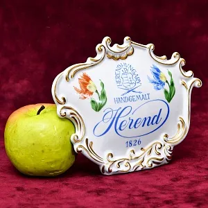 Фарфоровая Настольная плакетка «Букет Тюльпанов», HEREND Венгрия, вторая половина ХХ века.