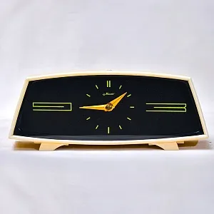 Винтажные Настольные Механические Часы «Маяк» СССР -1965 год.