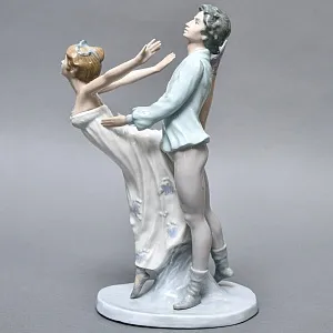 Коллекционная Фарфоровая статуэтка «Балетная пара. Танец», Nao by Lladro Испания, 80-е гг.