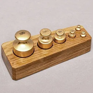 Винтажный Набор Гирь и Разновесов для Весов, Аптек и Химкабинетов, Киров СССР -1973 г.