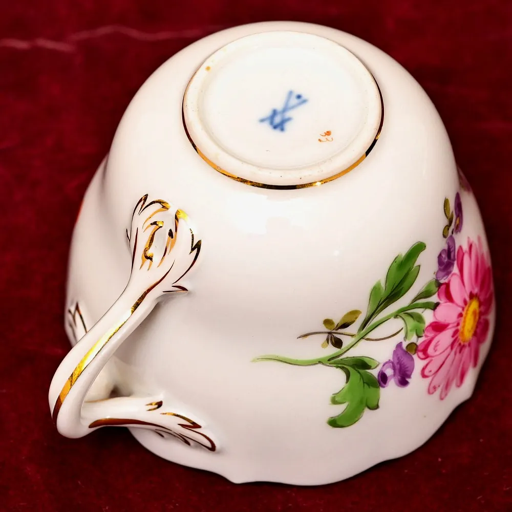 Классическая Кофейная пара «ЦВЕТЫ», Фарфор MEISSEN / МЕЙСЕН Германия.