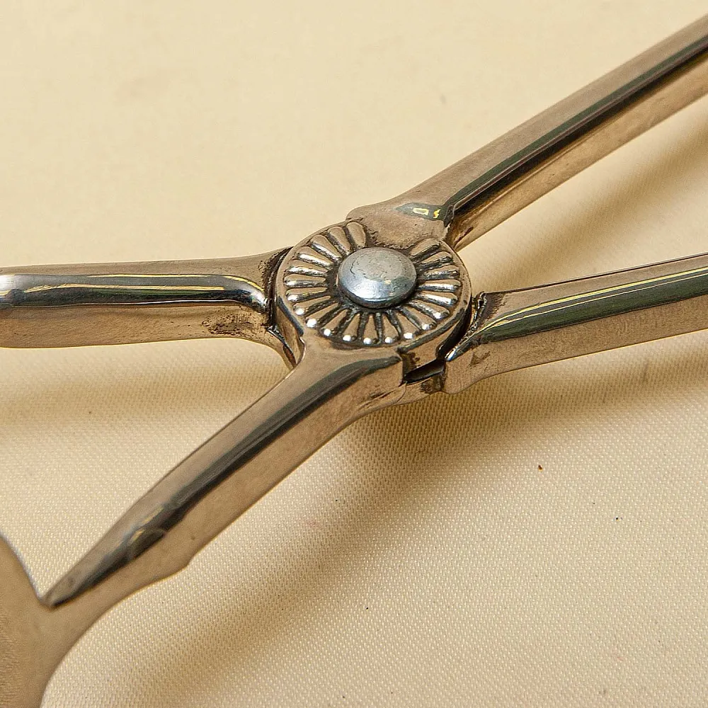 ВИНТАЖНЫЕ СЕРВИРОВОЧНЫЕ ЩИПЦЫ . Металл Silverplate, Англия середина ХХ века.