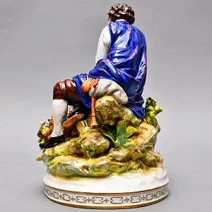 Антикварная Фарфоровая статуэтка «Влюбленные», VOLKSTEDTER Германия, конец ХIX - начало ХХ века.