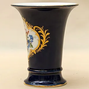 Коллекционная Фарфоровая Ваза Н - 14 см., MEISSEN / МЕЙСЕН, Германия - 1982 год.