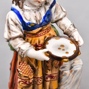 Коллекционная Фарфоровая Статуэтка «Девочка - танцовщица собирает монеты», VOLKSTEDT Германия -50 гг.