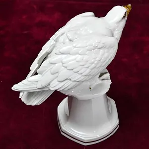 Редкость! Антикварная Фарфоровая Статуэтка «Птица - ОРЕЛ», HERTWIG Германия, 1914 - 1945 годы.