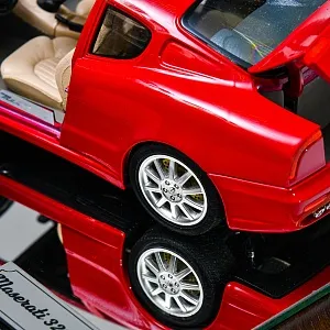 Коллекционная Металлическая Модель «Автомобиль - Maserati 3200 GT» Германия.