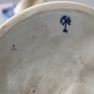 Антикварная Фарфоровая статуэтка Арт Деко «ШУТ», Karl Ens Германия, первая половина ХХ века. 