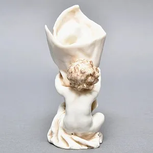 Антикварная статуэтка - салфетница «Путти с кульком», Фарфор Dressel & Kister Passau Германия.