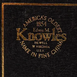  Коллекционная Фарфоровая тарелка «Мария и Иисус», Knowles США - 1985 год.
