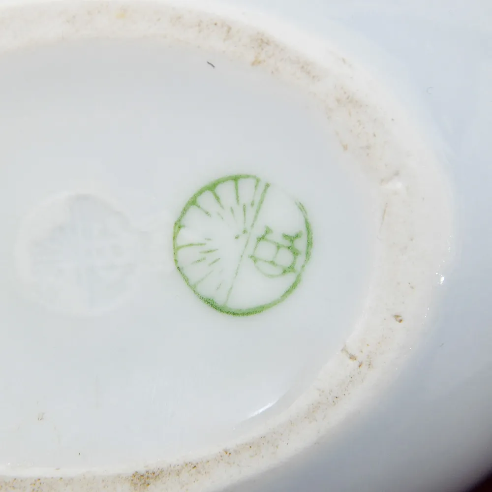 Антикварная Фарфоровая Шкатулка - Бонбоньерка «ПЕТУШОК», Франция - начало ХХ века.