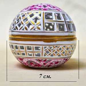 Винтажная Шкатулка - Бонбоньерка, прорезной фарфор HEREND, Венгрия 80-е гг.