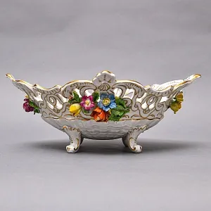 Фарфоровая Сухарница - Конфетница на ножках «Букет с розами», SP Dresden / Potschappel Германия.