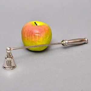 Винтажный «Гасильник - Тушитель» - Приспособление для Тушения Горящих Свечей, Silverplated SHEFFIELD Англия.