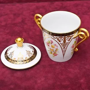 Фарфоровая Бисквитница с блюдцем  - Баночка с крышкой, Kaiser Германия,  1956-1960 годы.