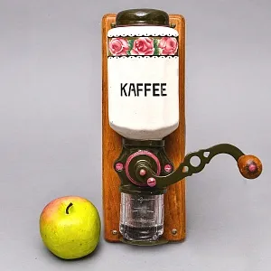 Старинная Настенная Ручная Механическая Кофемолка «GARANTI» Бельгия.