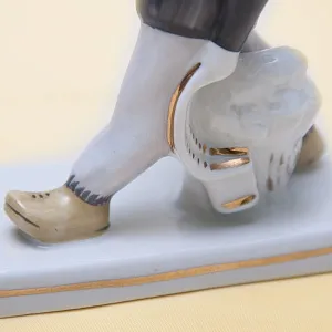 Коллекционная Фарфоровая статуэтка «Юный электрик», ДФЗ Вербилки СССР, середина ХХ века. 