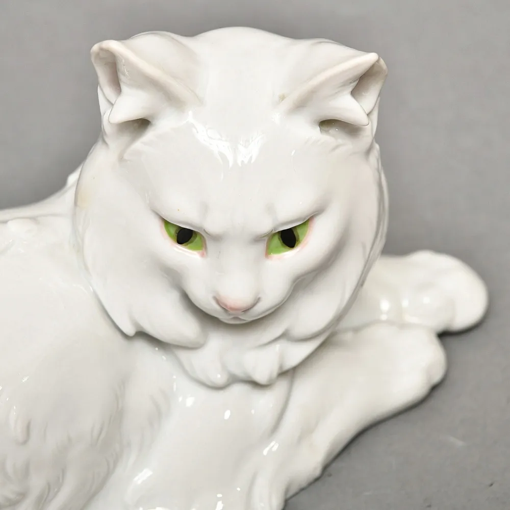 Антикварная Фарфоровая статуэтка «Белая кошка», ROSENTHAL Германия - 1926 год.