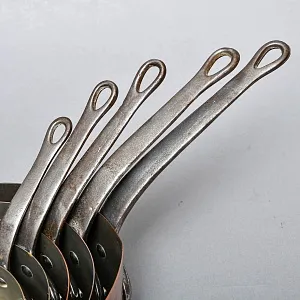 Винтажный Набор из 5-ти Медных Ковшиков разных размеров Франция, 70-е годы ХХ века!