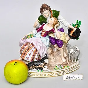 Коллекционная Фарфоровая статуэтка «Любовная пара», SITZENDORF Германия, середина ХХ века.