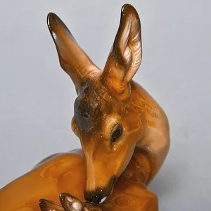 Коллекционная Фарфоровая статуэтка «Олениха и олененок », ROSENTHAL Германия, середина ХХ века. 