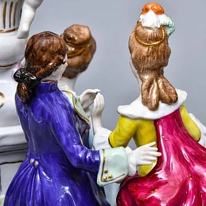 Коллекционная Фарфоровая статуэтка «ГАЛАНТНАЯ ПРОГУЛКА», Scheibe-Alsbach Германия, середина ХХ века. 