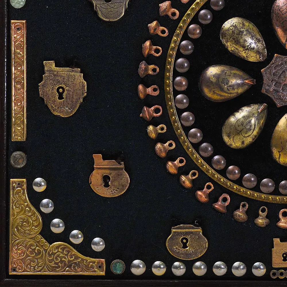 Настенное Коллекционное Панно - Картина "Старинные Латунные замки и накладки" . Россия конец XIX  начало ХХ века.