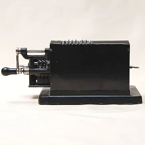 Пензенский Арифмометр - Механическая Счётная Машинка «ФЕЛИКС» СССР - 1952 год.