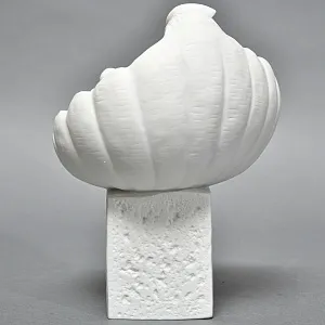 Коллекционная Фарфоровая статуэтка «Девушка, Знак Зодиака - Рак», Royal Copenhagen Дания.