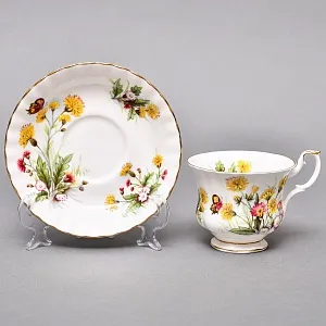 Коллекционная Фарфоровая Чайная пара «Луговые цветы», ROYAL ALBERT Англия.