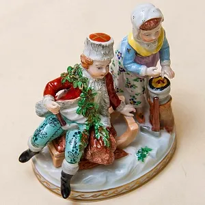 Фарфоровая статуэтка «Дети - Маленькие помощники» SP Dresden, Германия середина ХХ века.