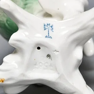 Птица - Попугай - Фарфоровая статуэтка «Зелёный Попугайчик», Карл Энс / Karl Ens,  Германия, 50-е годы ХХ века.