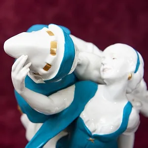 Большая Антикварная Фарфоровая Статуэтка «СЕЛЬСКИЙ ТАНЕЦ», HERTWIG Германия -1914 год.