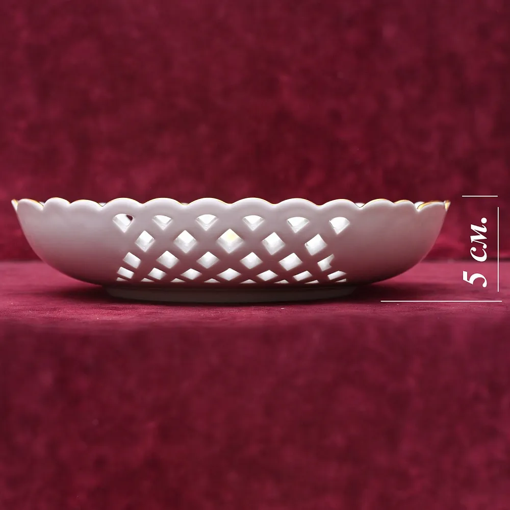 Сервировочная Тарелка - Блюдо - Сухарница «ТЮЛЬПАН», Фарфор MEISSEN Германия.