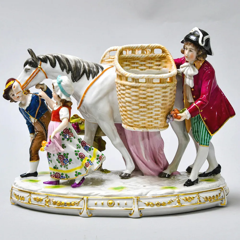 Антикварная Статуэтка - Салфетница «Дети и мул», фарфор SITZENDORF, Германия 1884 - 1902 годы.