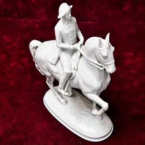 Редкая! Коллекционная Фарфоровая статуэтка «РЫСЬ», Wiener Porzellanmanufaktur Augarten, Австрия, середина ХХ века.