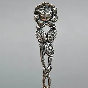 «Хильдесхаймская роза» - Сервировочный Набор Десертных Ложечек и Вилочек, Silverplate, Германия 60-е годы.