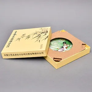 Коллекционная Тарелка «Китайская девушка в белом платье с мечом» Фарфор, Китай -1989 год.