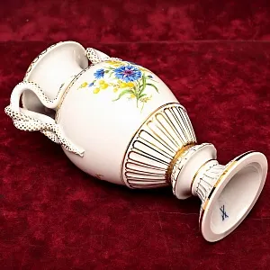 Антикварная Фарфоровая Ваза с ручками - змеями «Цветочный Букет», MEISSEN Германия, 1924 - 1934 годы.