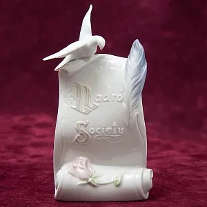 Фарфоровая Настольная плакетка LLADRO Society, Испания, 1985 - 2001 годы. 