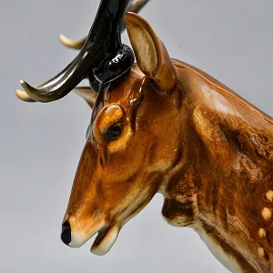 Коллекционная Фарфоровая статуэтка «Пятнистый Олень», Hutschenreuther Германия.