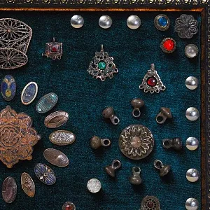 Коллекционное Панно - Картина «Старинные Элементы Украшения одежды», Россия конец XIX - начало ХХ века.