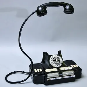 Настольная Электрическая Лампа - Светильник «Директорский Телефон - Будьте Бдительны» СССР - 1974 год.