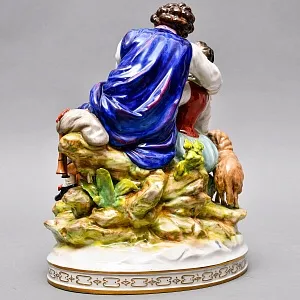 Антикварная Фарфоровая статуэтка «Влюбленные», VOLKSTEDTER Германия, конец ХIX - начало ХХ века.