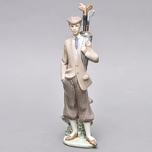 Коллекционная Фарфоровая статуэтка «ГОЛЬФИСТ. В ожидании первого удара», Lladro Испания.