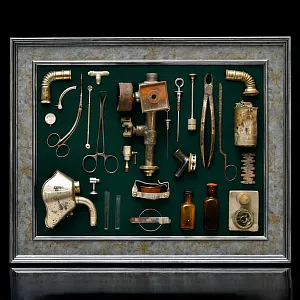 Коллекционное Настенное Панно - Картина «Медицинские Приборы», СССР -40гг. ХХ века.