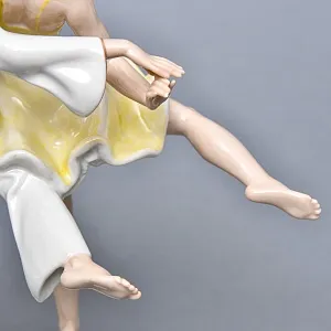 Коллекционная Фарфоровая статуэтка «Танец в стиле Модерн», Hutschenreuther Германия, 1946 - 1948 годы. 